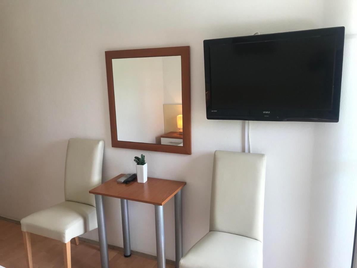 Spacious Bedroom For Two With Pool View - Pansion Hajduk Korčula Eksteriør billede